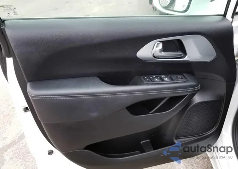 2022 Chrysler Pacifica Touring from USA, damaged, VIN 2C4RC1FG0NR103389